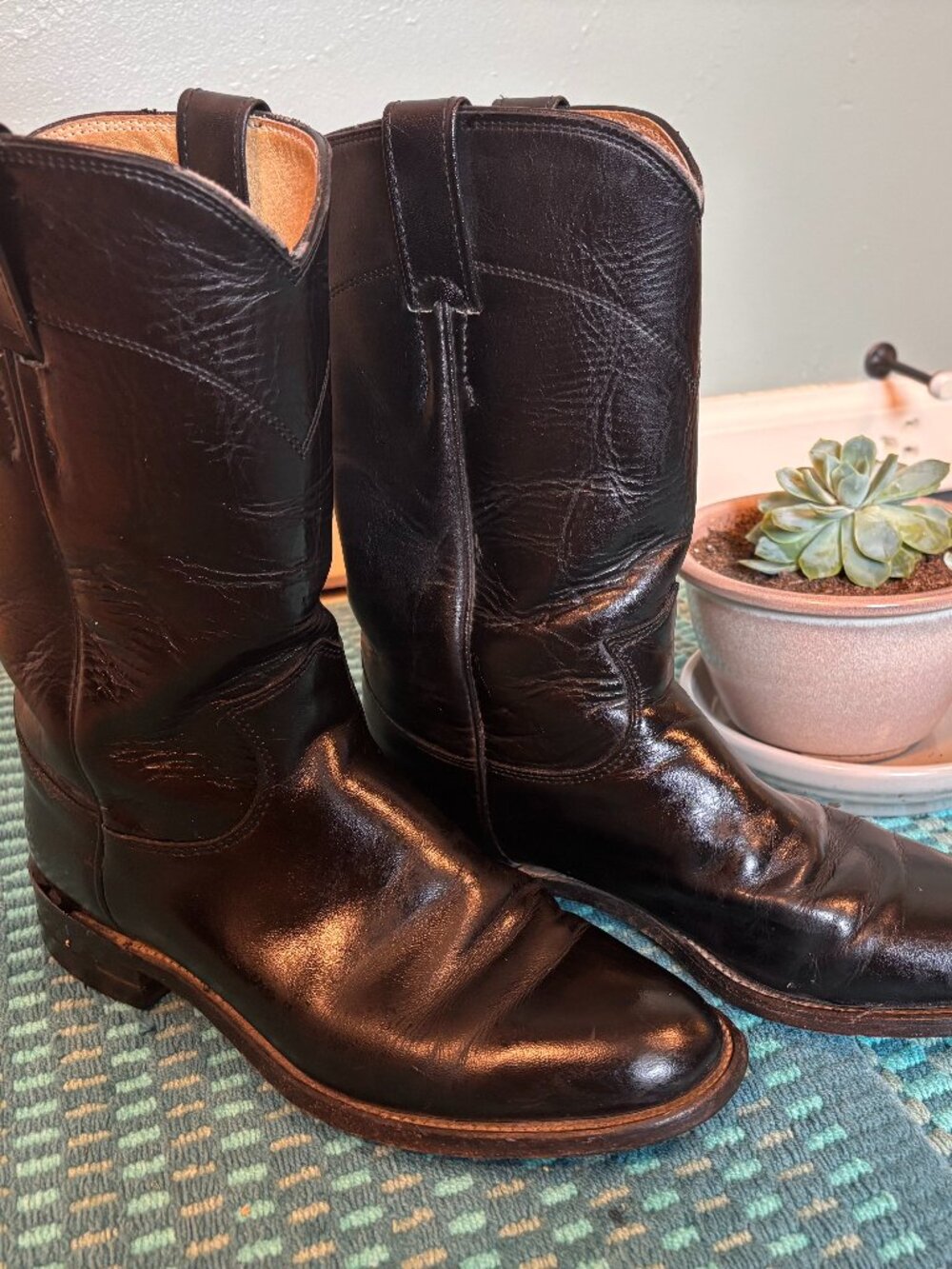 He-HAW! Real Vintage Leather Justin Cowboy Boots 1970s
